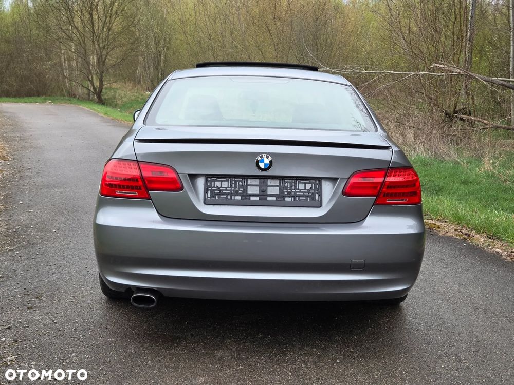 BMW Seria 3 320i Edition Exclusive - 9