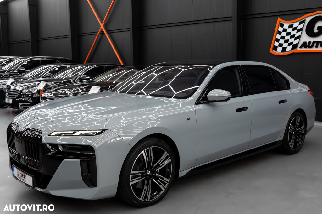 BMW Seria 7 740d xDrive MHEV - 29