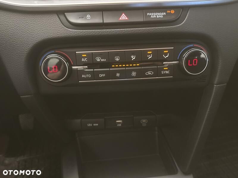 Kia Ceed 1.5 T-GDI M - 17