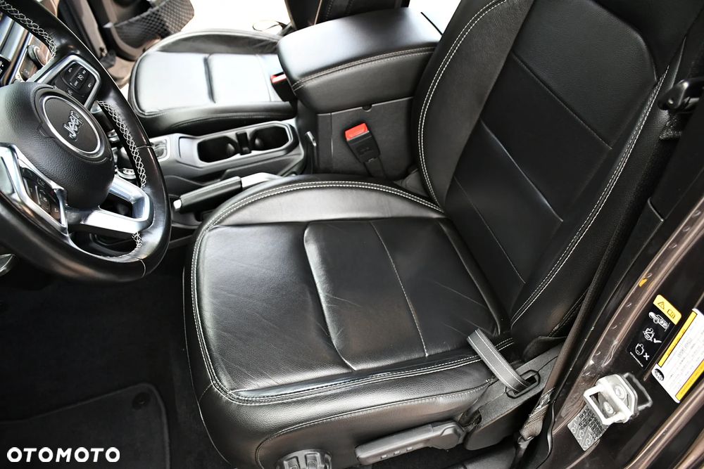 Jeep Wrangler Unlimited GME 2.0 Turbo Sahara - 18