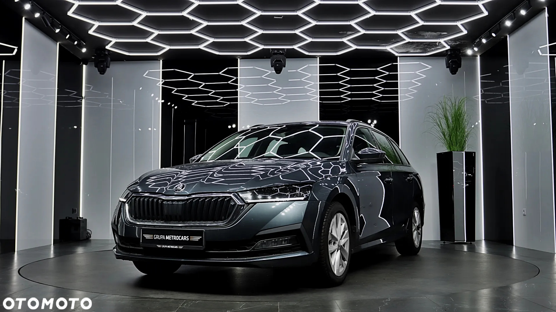 Skoda Octavia 2.0 TDI Ambition DSG - 2