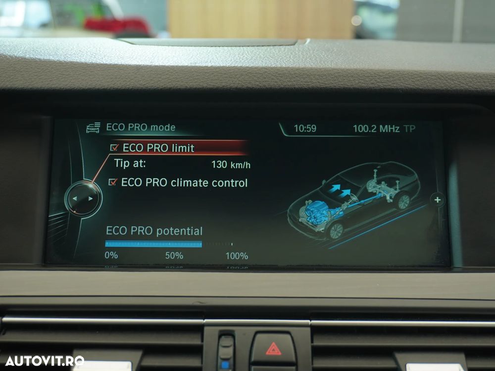 BMW Seria 5 520d Sport-Aut. - 24