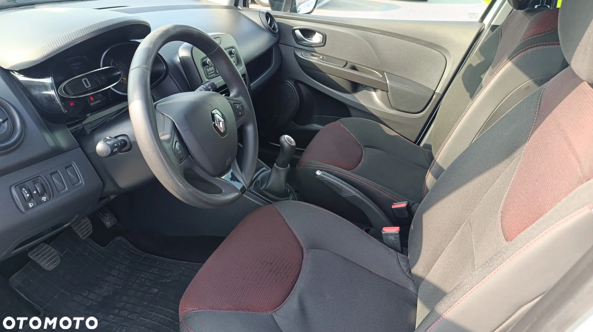 Renault Clio 1.5 dCi Business - 11
