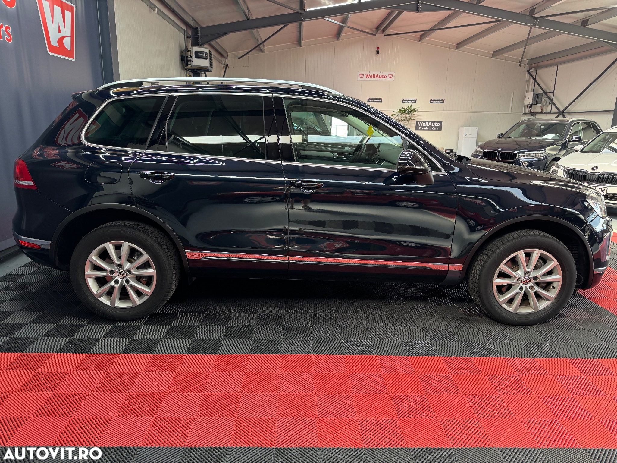 Volkswagen Touareg - 4