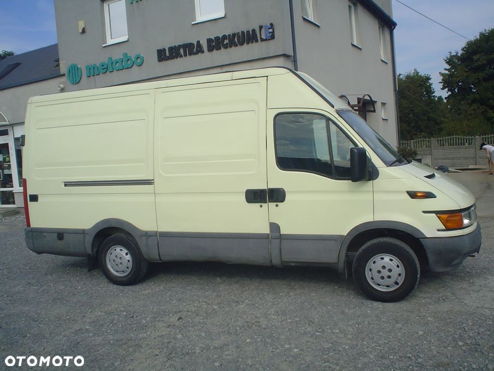 Iveco DAILY - 1