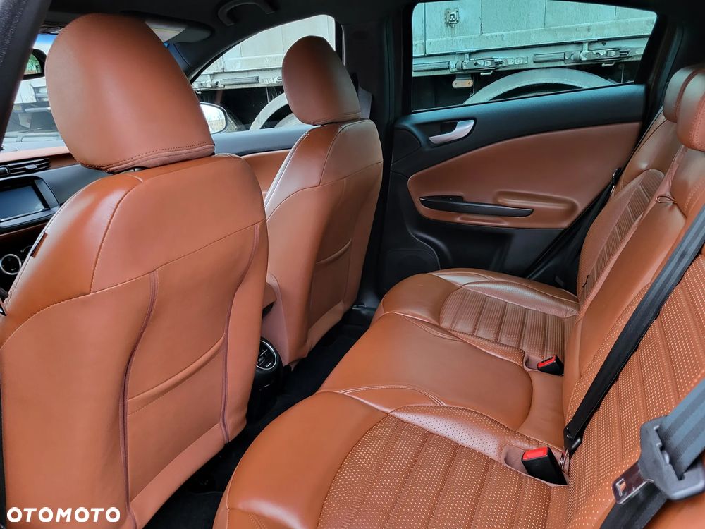 Alfa Romeo Giulietta 1.4 TB 16V Super - 26