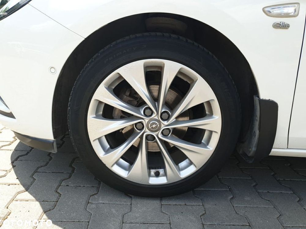 Opel Astra 1.4 T Elite - 10