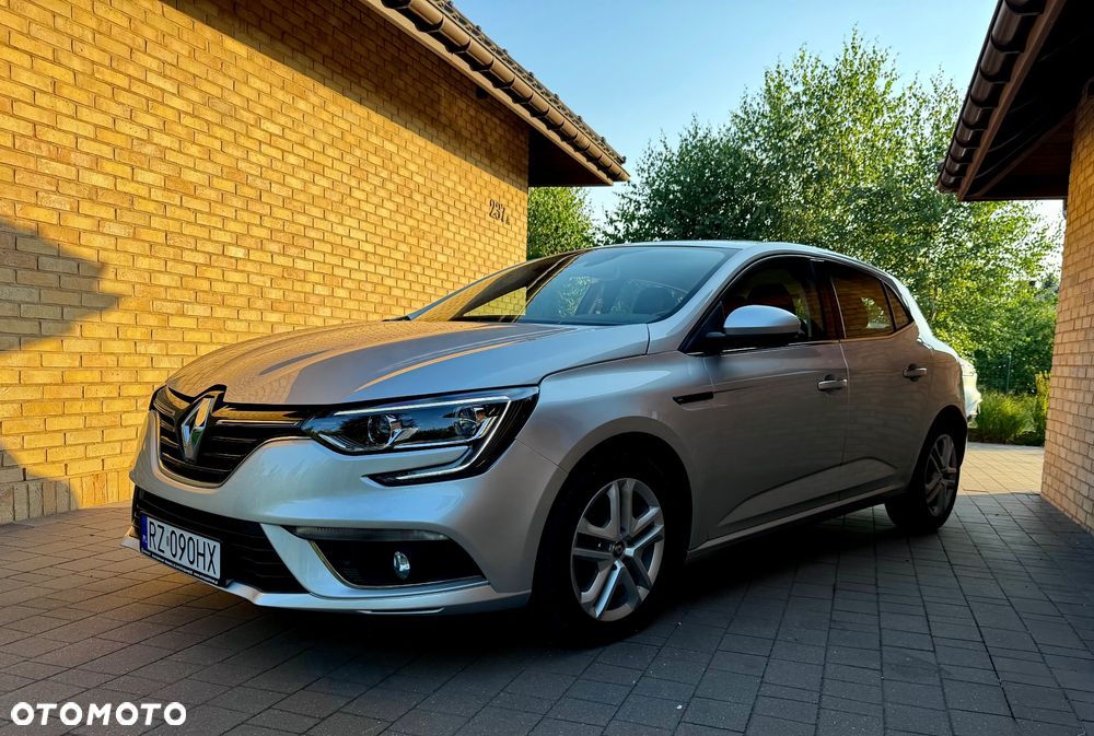 Renault Megane 1.5 dCi Zen EDC - 1