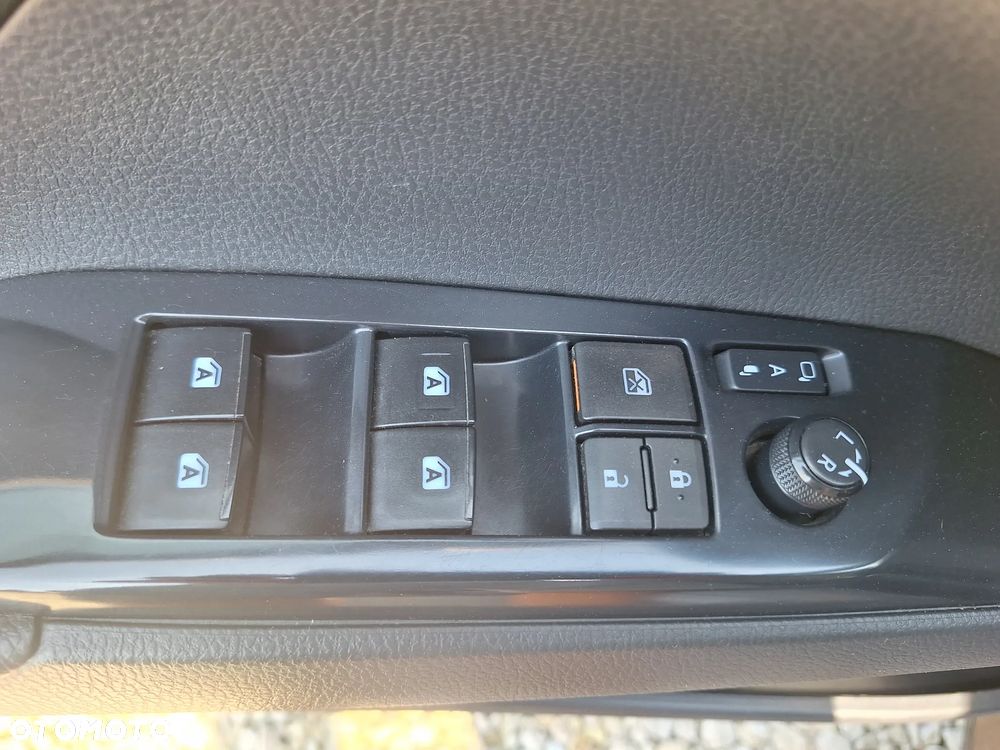 Toyota Camry 2.5 Hybrid Comfort CVT - 16