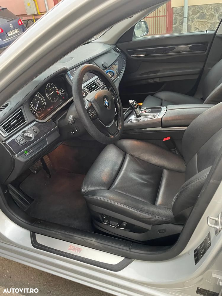 BMW Seria 7 730d - 4