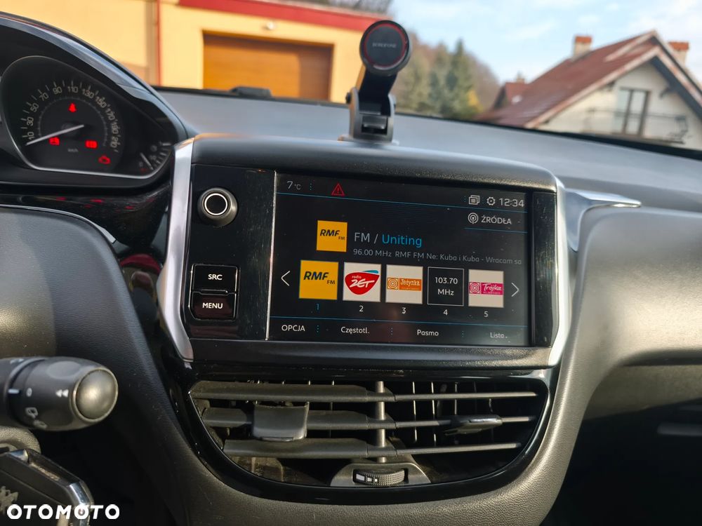 Peugeot 208 1.5 BlueHDi GT Line S&S - 15