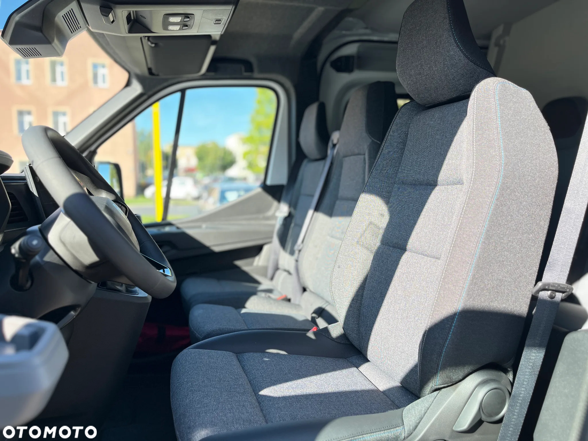 Renault Master FWD 3,5T L3H2 2.0 dCi 170 - 14