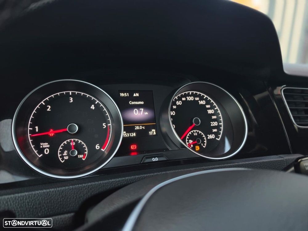 VW Golf - 24