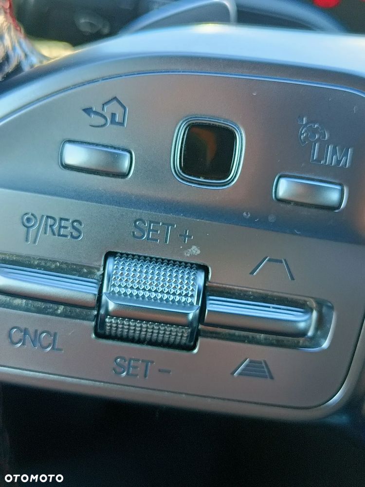 Mercedes-Benz CLA 200 AMG Line 7G-DCT - 5