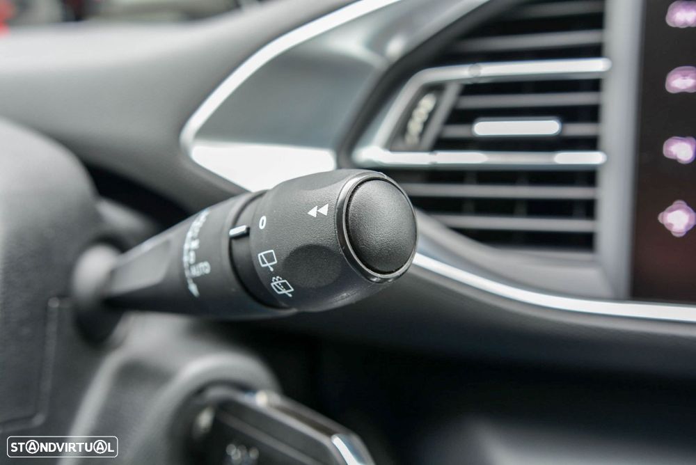 Peugeot 308 SW 1.6 BlueHDi Allure - 27