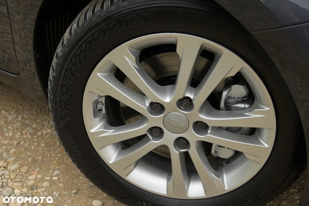 Kia Ceed 1.6 CRDi 136 ISG Dream Team Edition - 18