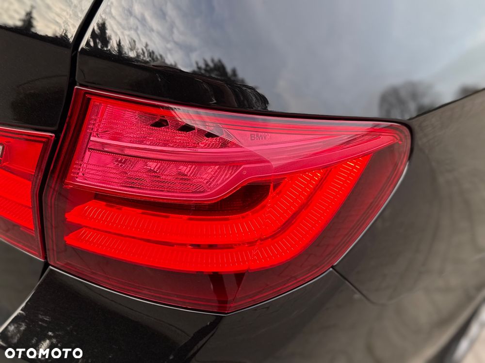 BMW Seria 5 520d xDrive - 36