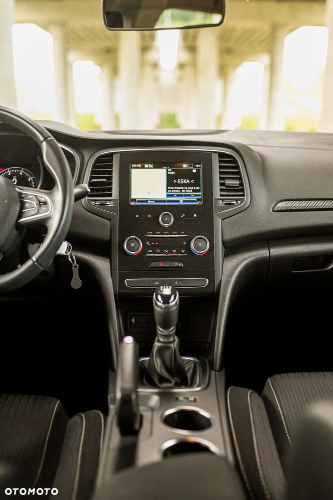 Renault Megane TCe 115 GPF LIMITED - 23