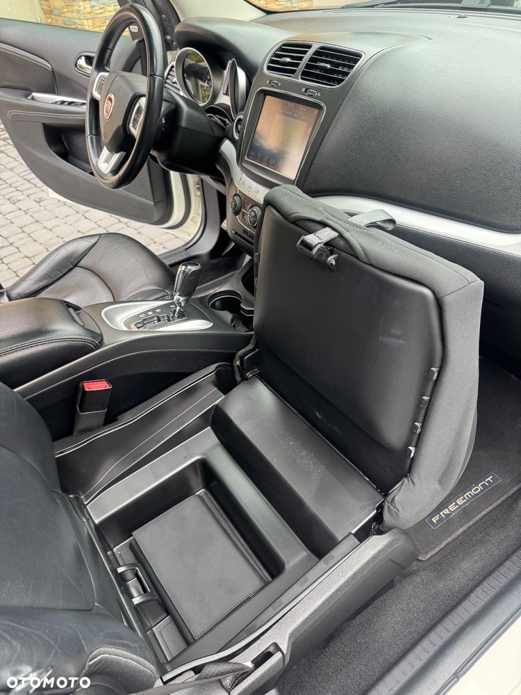 Fiat Freemont 2.0 Multijet 16V DPF Automatik Allrad Lounge - 28