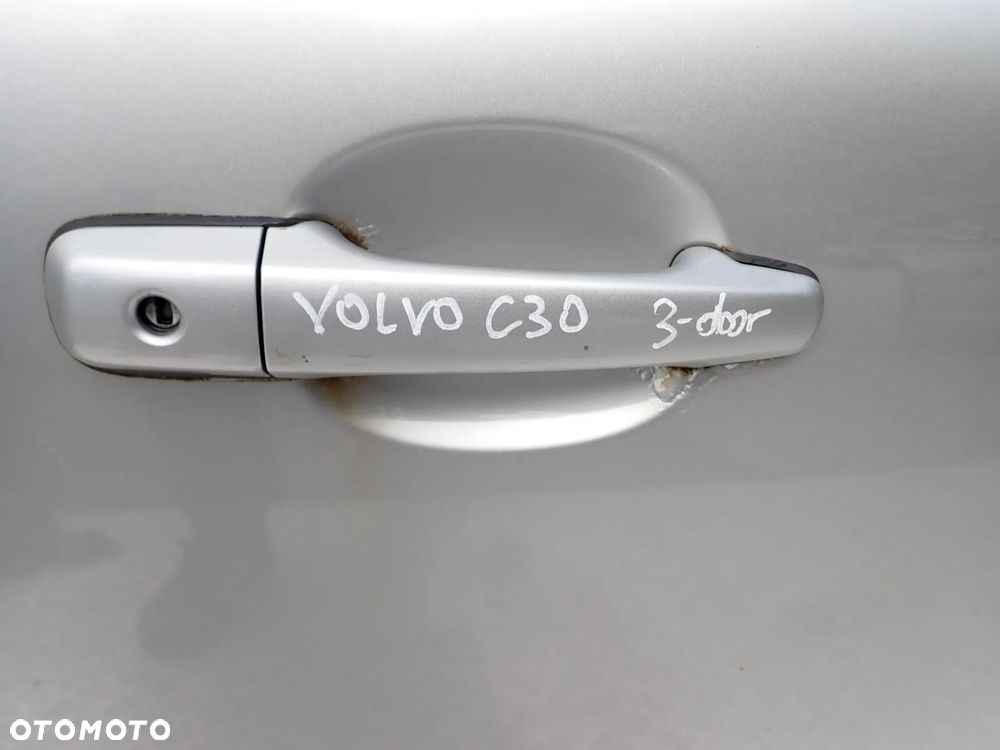 DRZWI PRAWY PRZÓD VOLVO C30 - 2
