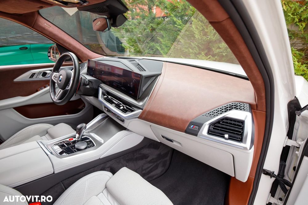 BMW XM 50e - 24