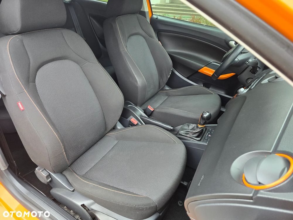 Seat Ibiza SC 1.4 16V Sport - 12