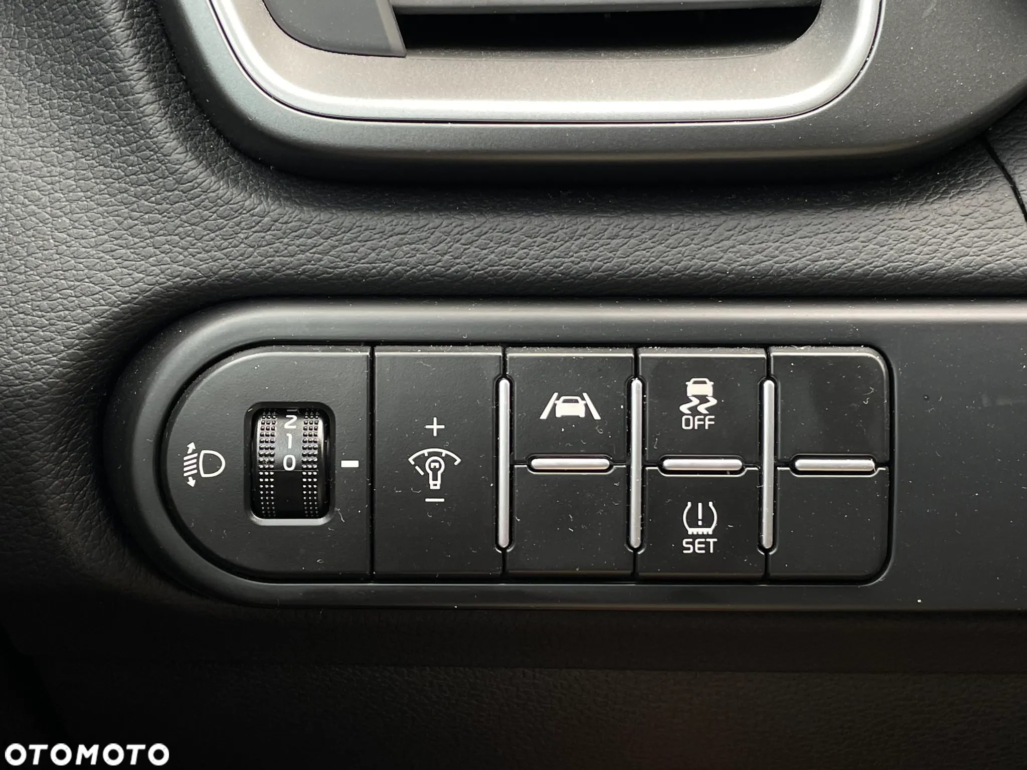 Kia XCeed 1.5 T-GDI M DCT - 14