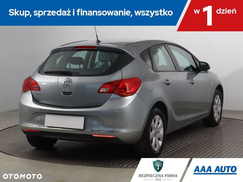 Opel Astra - 6
