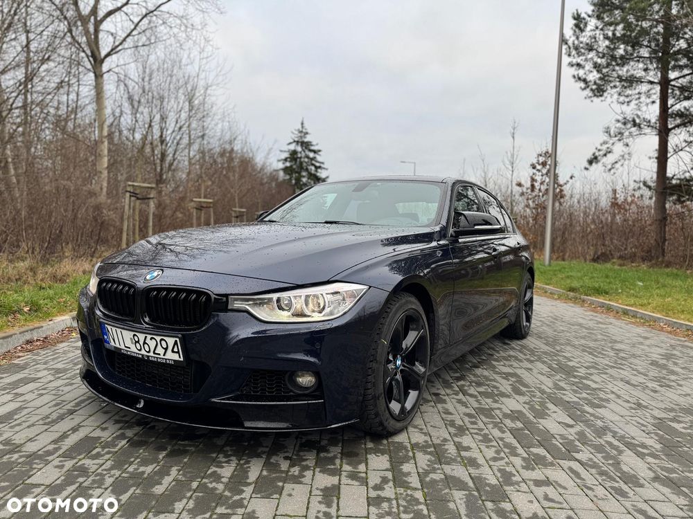 BMW Seria 3 328i xDrive Sport-Aut Luxury Line - 3