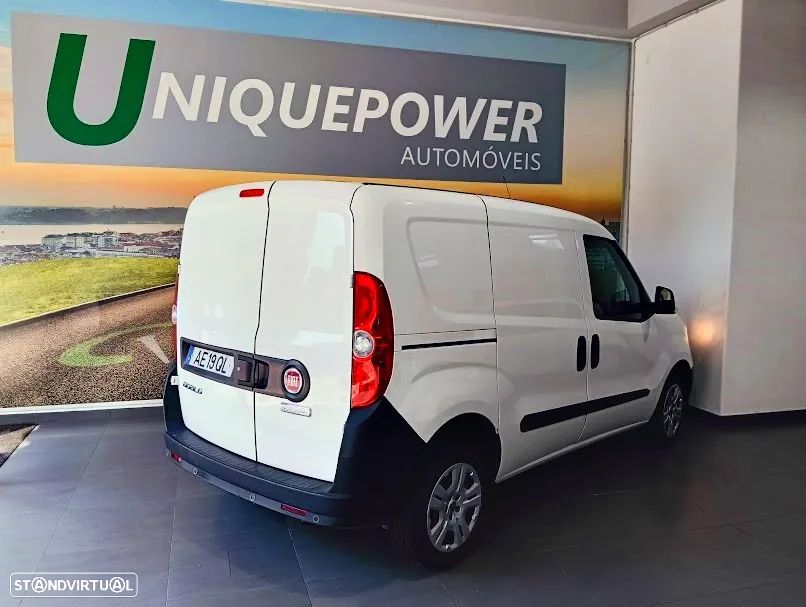 Fiat Doblo 1.3 MJ Easy  3Lugares - 4
