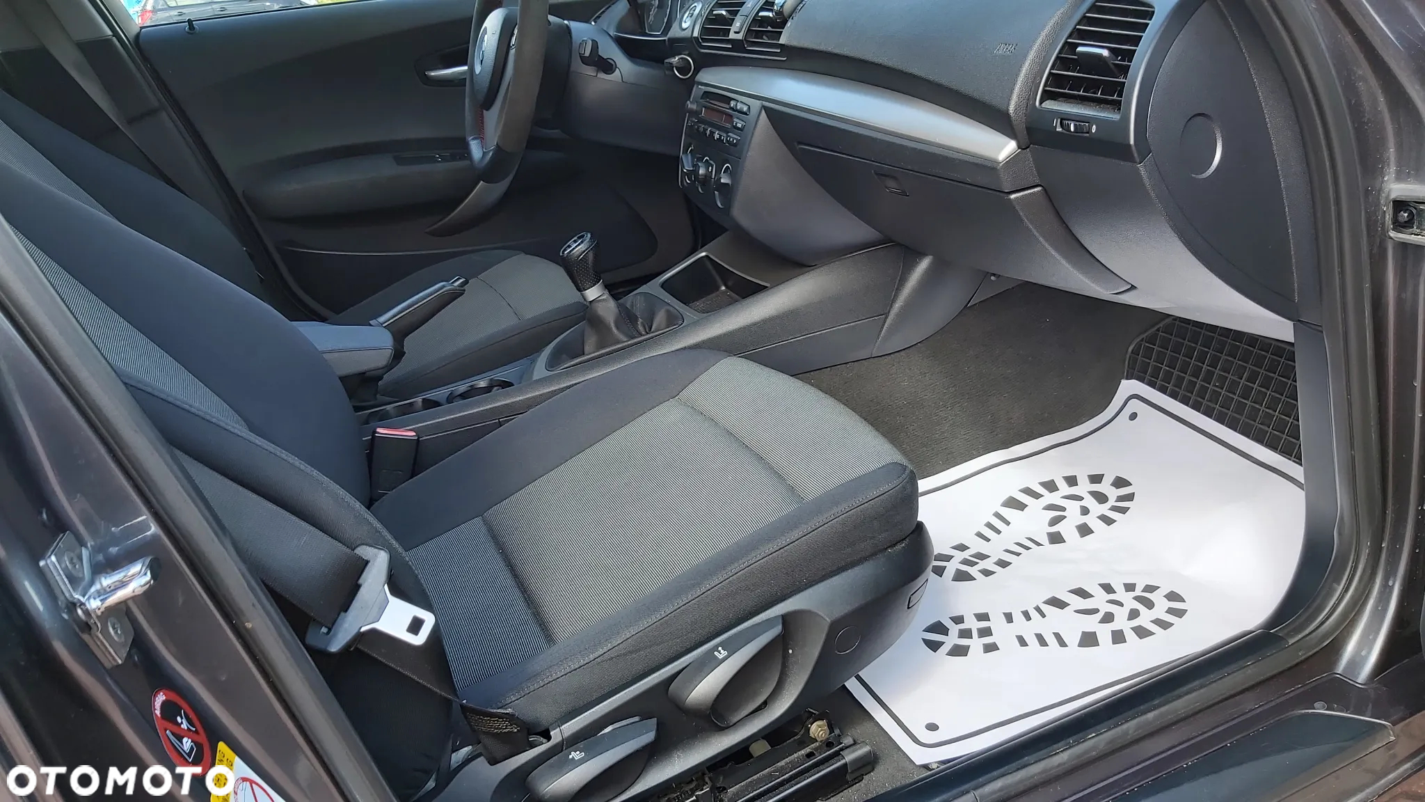 BMW Seria 1 116i - 17