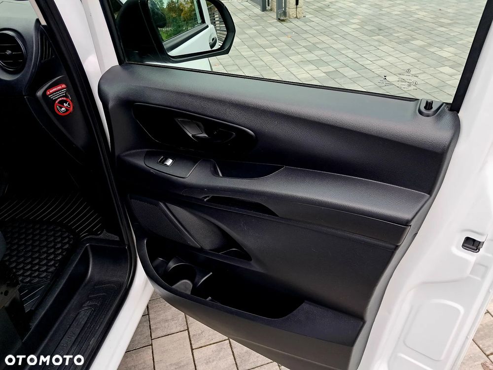 Mercedes-Benz Vito - 10