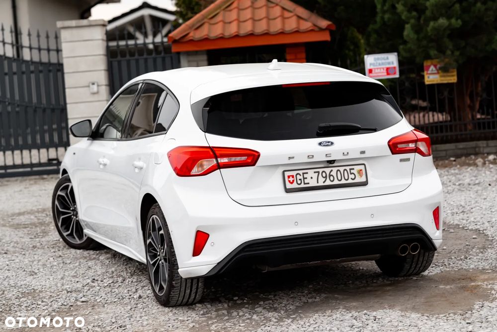 Ford Focus 1.0 EcoBoost Start-Stopp-System ST-LINE STYLE - 13