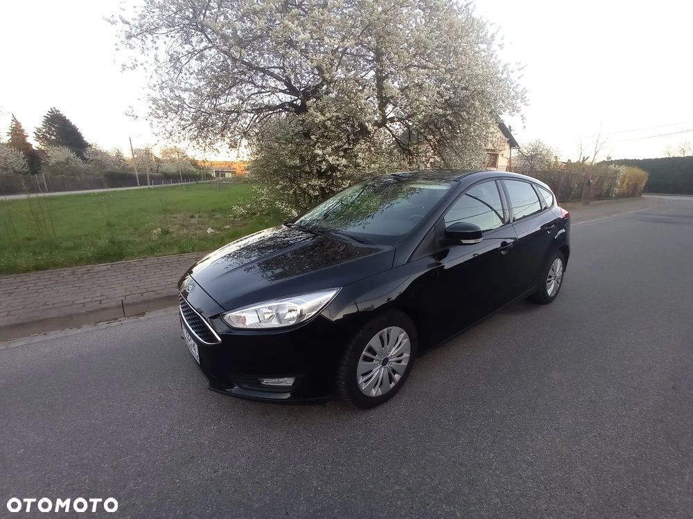 Ford Focus 1.0 EcoBoost Ambiente - 3