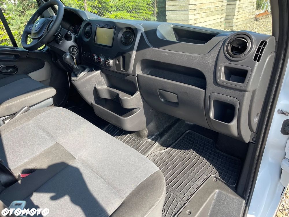 Renault Master - 29