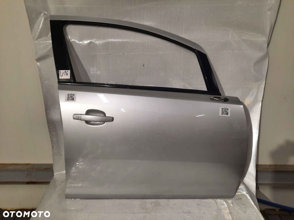 } DRZWI PRZÓD PRZEDNIE PRAWE OPEL CORSA D Z157 SREBRNE 5D 5 DRZWI HB