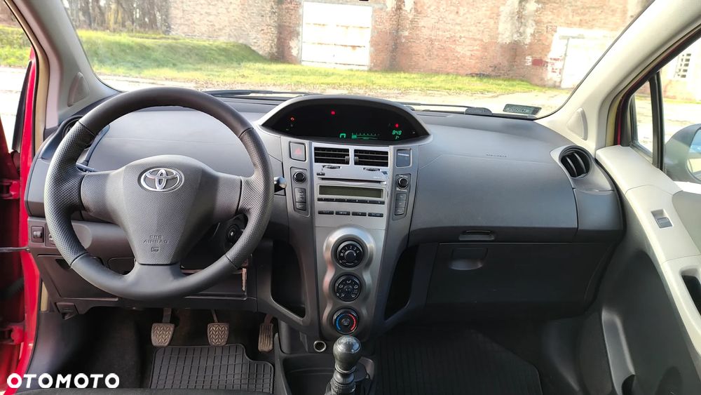 Toyota Yaris 1.33 Sol - 6