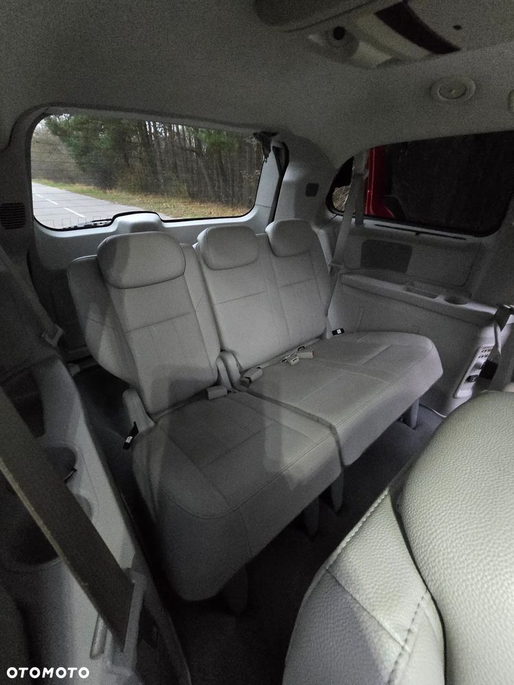 Chrysler Town & Country 3.8 Touring - 25