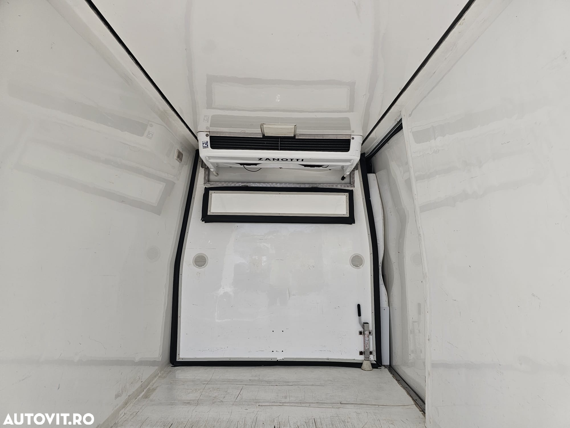 Renault Master 2.3 dCi - FRIGORIFIC + priza 220V - 7