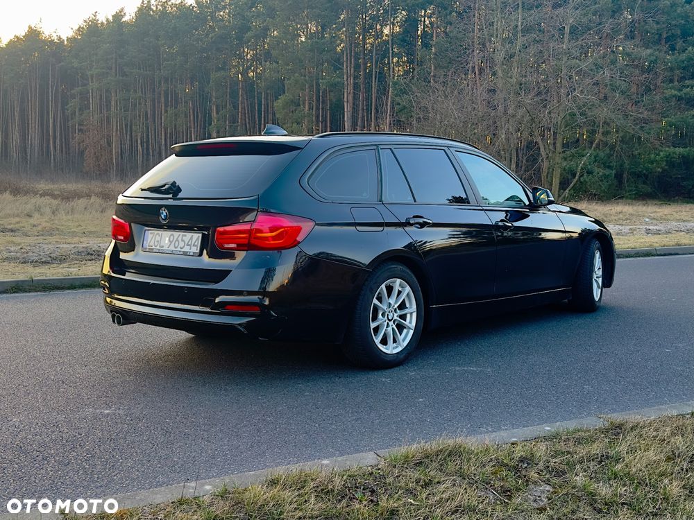 BMW Seria 3 320d Efficient Dynamics Edition Sport Line - 6