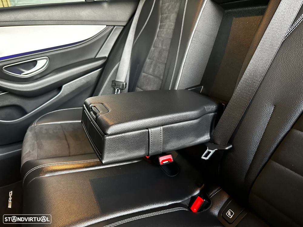 Mercedes-Benz E 300 de AMG Line - 56