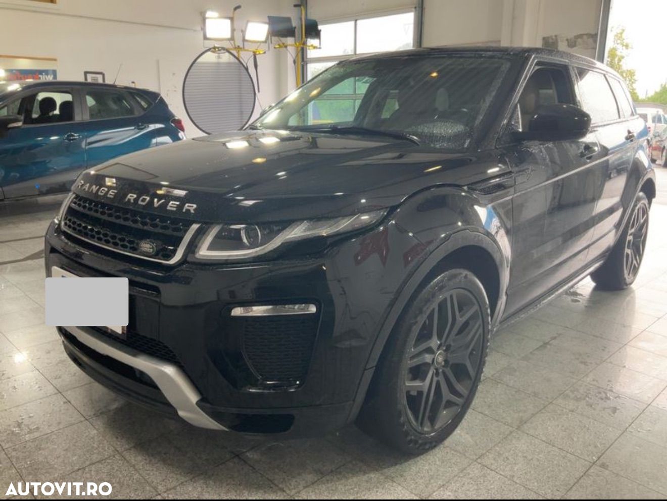 Land Rover Range Rover Evoque 2.0 D150 R-Dynamic - 1
