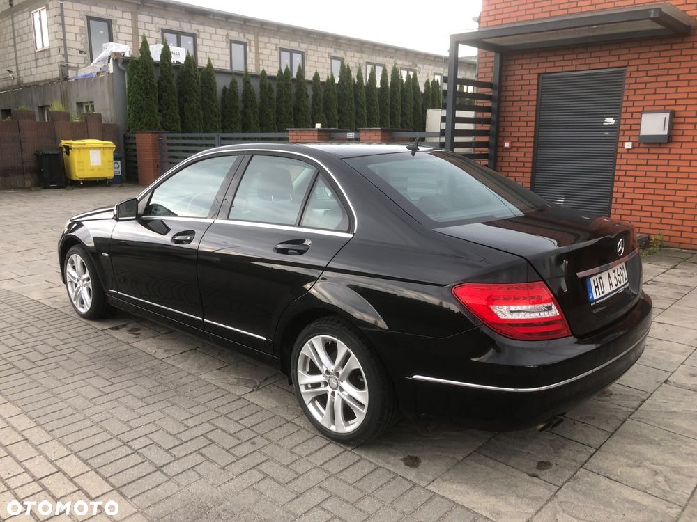Mercedes-Benz Klasa C 180 (BlueEFFICIENCY) Avantgarde - 10