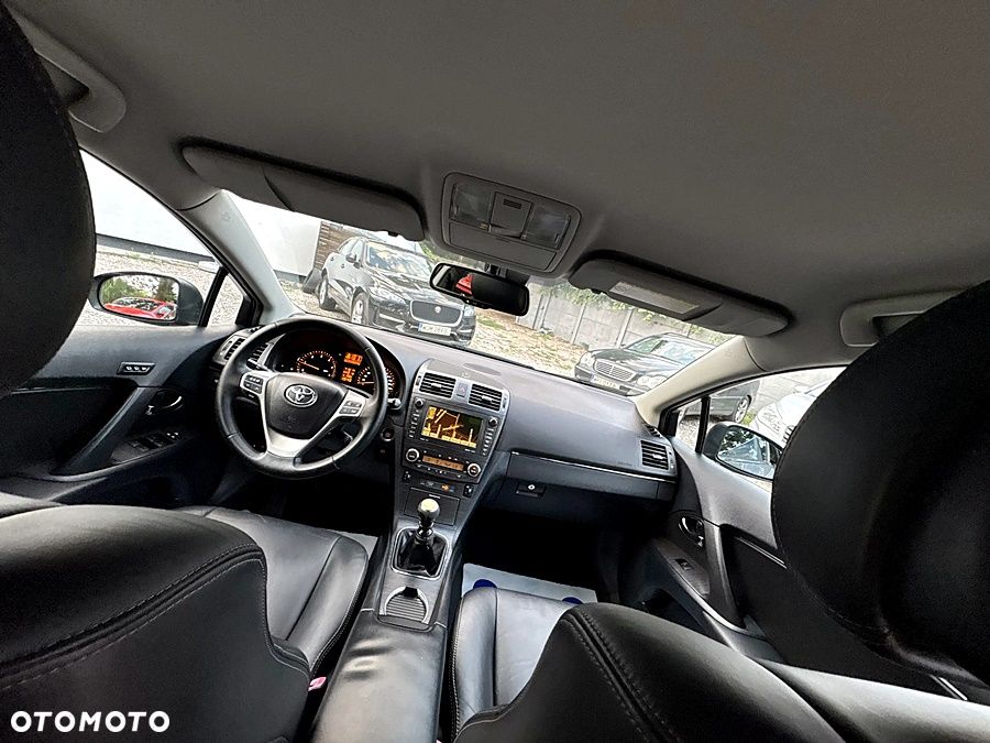 Toyota Avensis 2.0 D-4D Sol plus+NAVI - 24