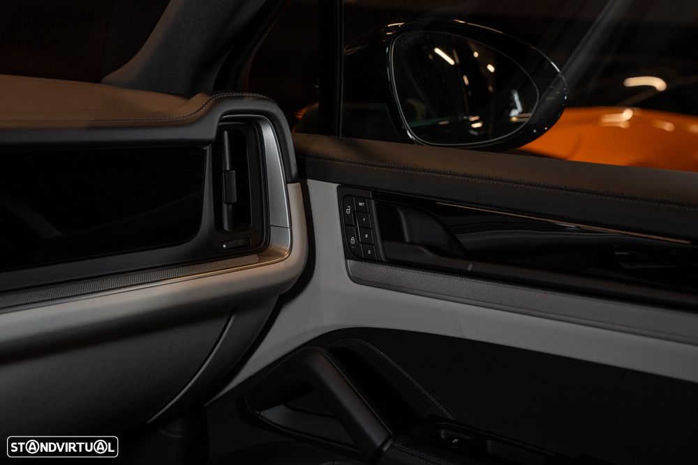 Porsche Cayenne E-Hybrid Tiptronic S - 17