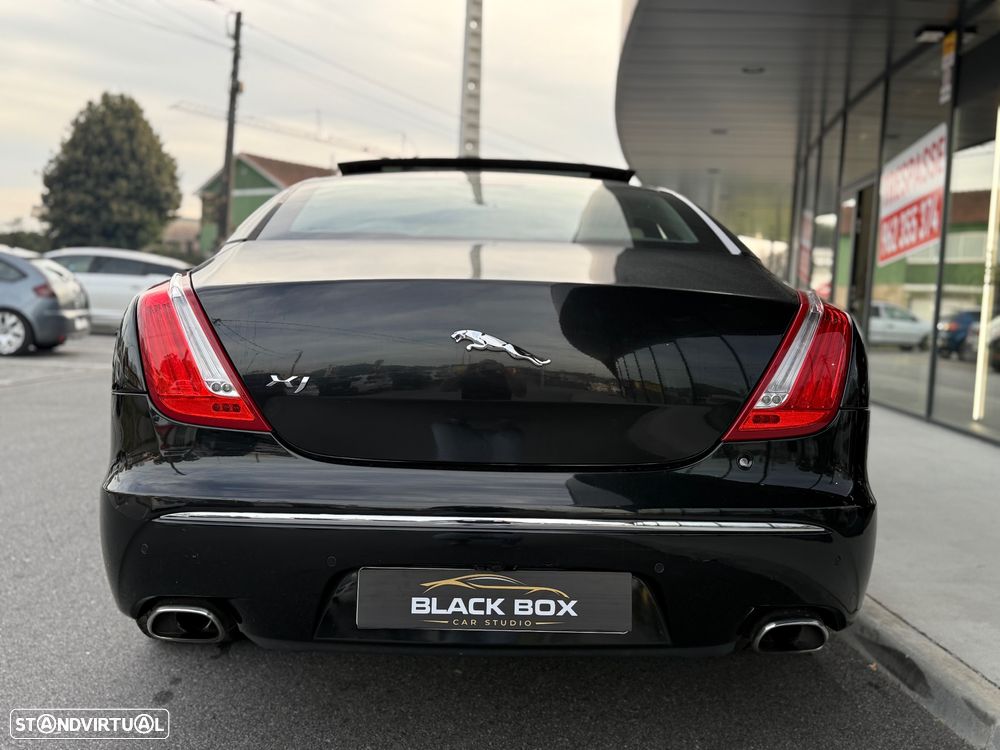 Jaguar XJ 3.0 D V6 Premium Luxury - 5