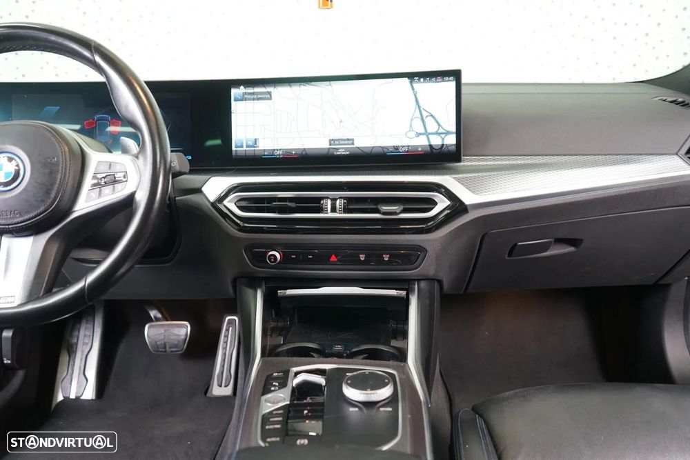 BMW 330 e iPerformance Sport Line - 27