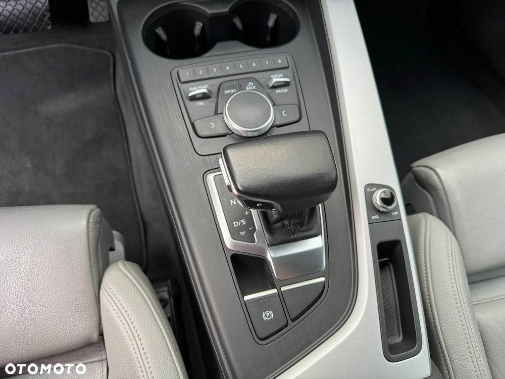 Audi A4 - 24