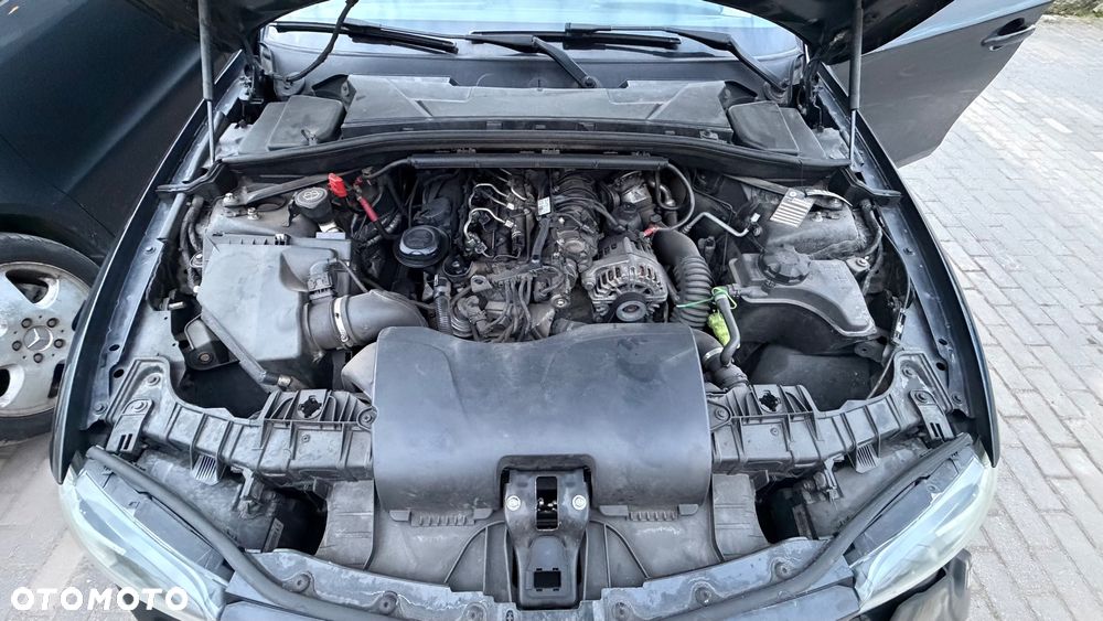 BMW Seria 1 120d - 25