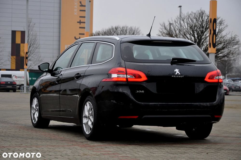 Peugeot 308 BlueHDi 130 EAT8 Black Edition - 7